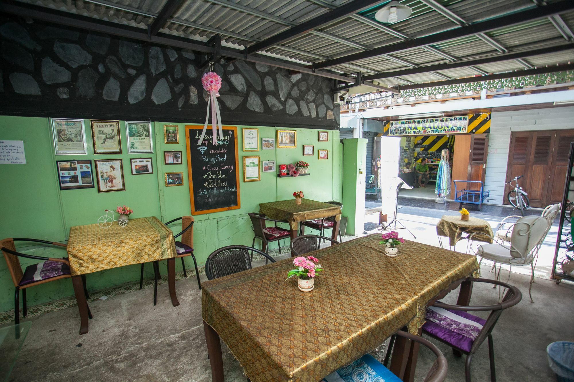 Hotel Laksameenarai - Hostel/backpacker 2*