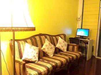 Hotel Laksameenarai Guesthouse - Hostel/Backpacker Accommodation Bangkok